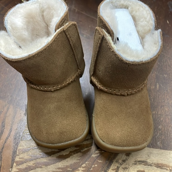 NWOB UGG kids infant girls Shoes boots size 0 1 - Picture 8 of 9